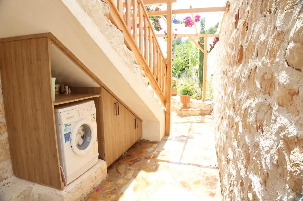 Hotel Istlada Tas Ev Apart - Kekova View Kapaklı Turcja