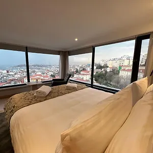 Louis Istanbul